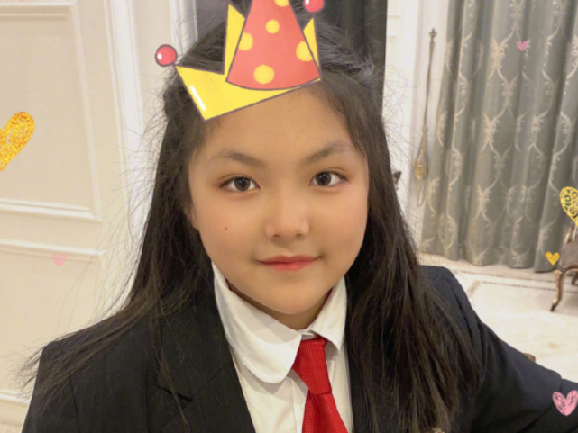 爸爸去哪兒萌娃“整容式”長大，森碟王詩齡成女神，張悅軒成男神