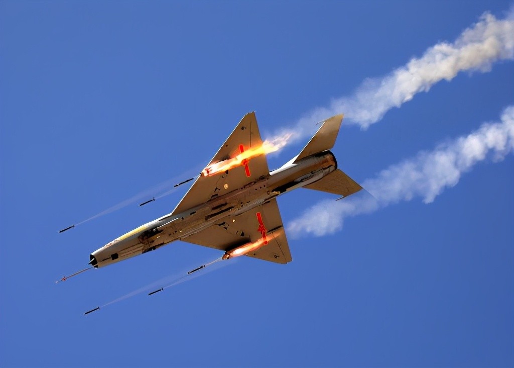 外媒:歼-7g比所有台湾战机都先进