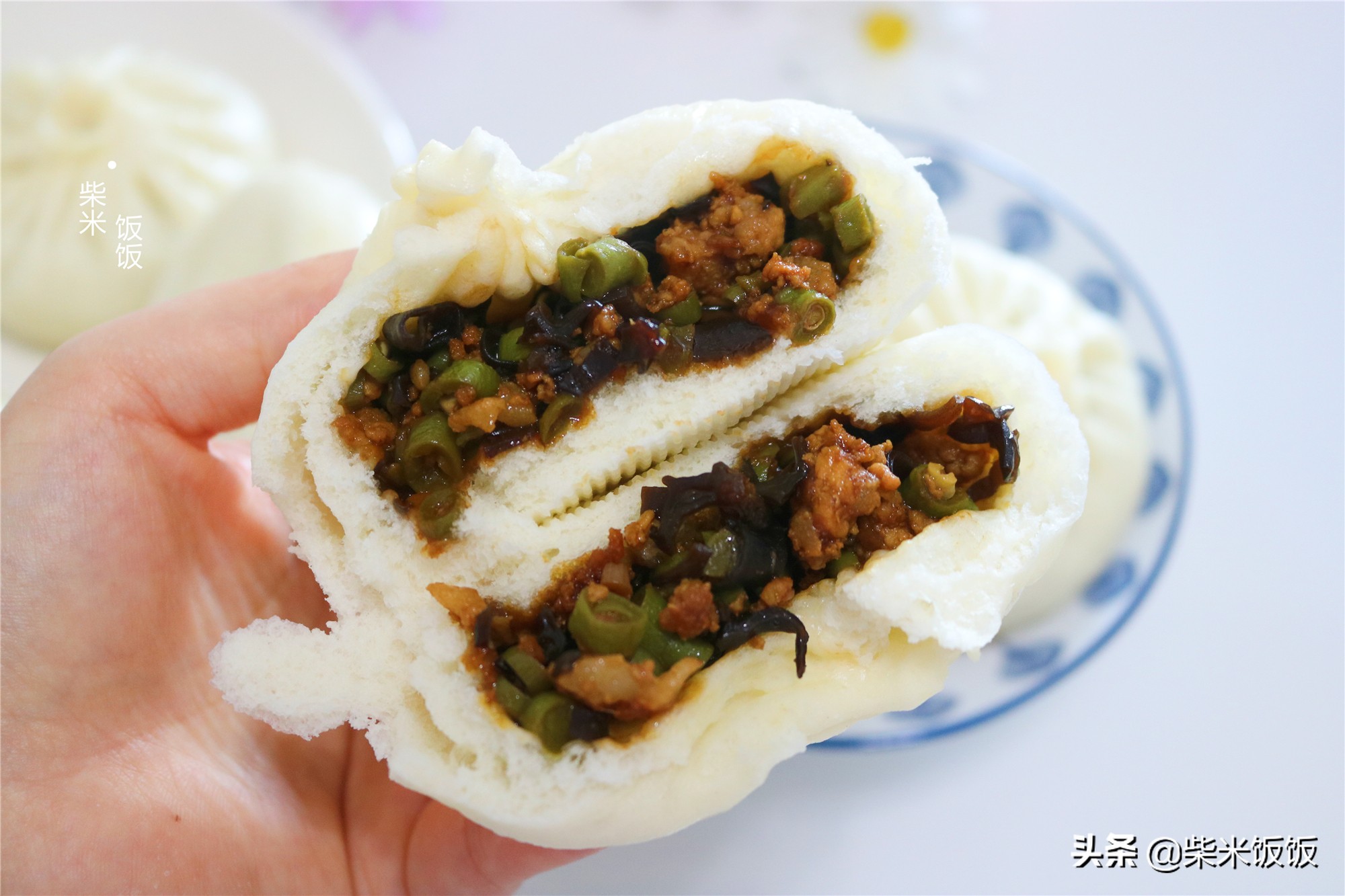 夏季蒸包子，這個餡的要試試，比韭菜更鮮美，個個飽滿不塌陷