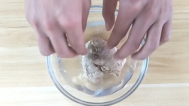 这样保存生姜,不干瘪不发芽,放上半年也不会坏