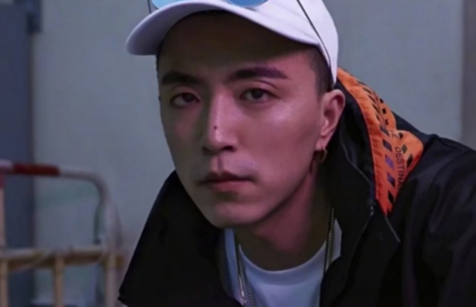 《青春有你2》才结束不久，Jony J就清空微博，粉丝都慌了