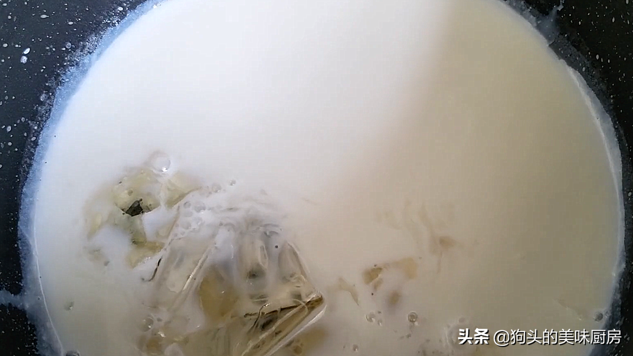 南瓜不要炒着吃了，教你夏天最好吃的做法，冰凉爽滑，比雪糕好吃