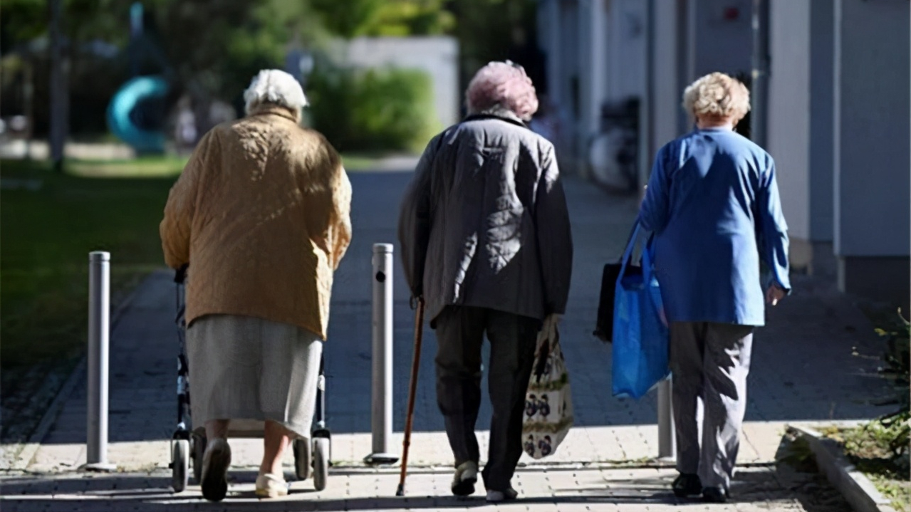李光耀晚年對世界的預言：歐元區解體，日本走向平庸，印度困難多