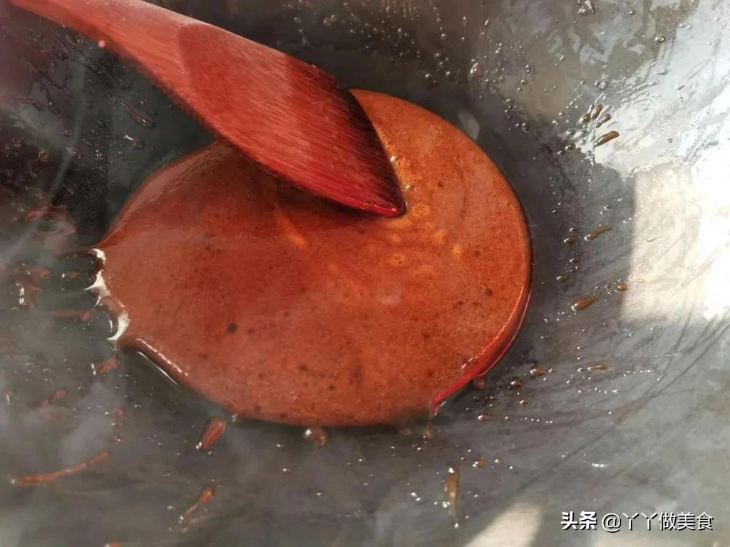 做紅燒肉，切記別焯水和用水燉了，教你一招，肥而不膩，超下飯