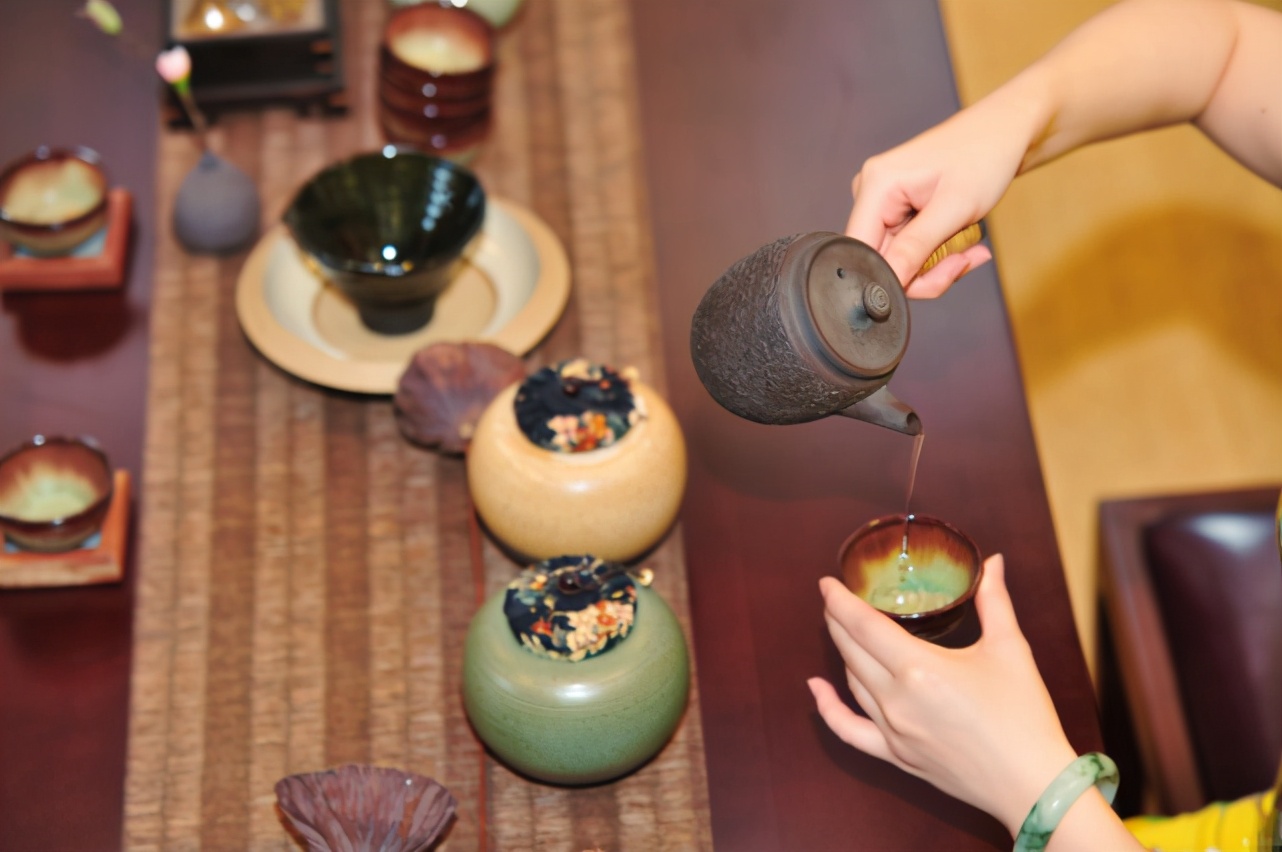 一人一茶一心境的句子 茶道最经典的话图片