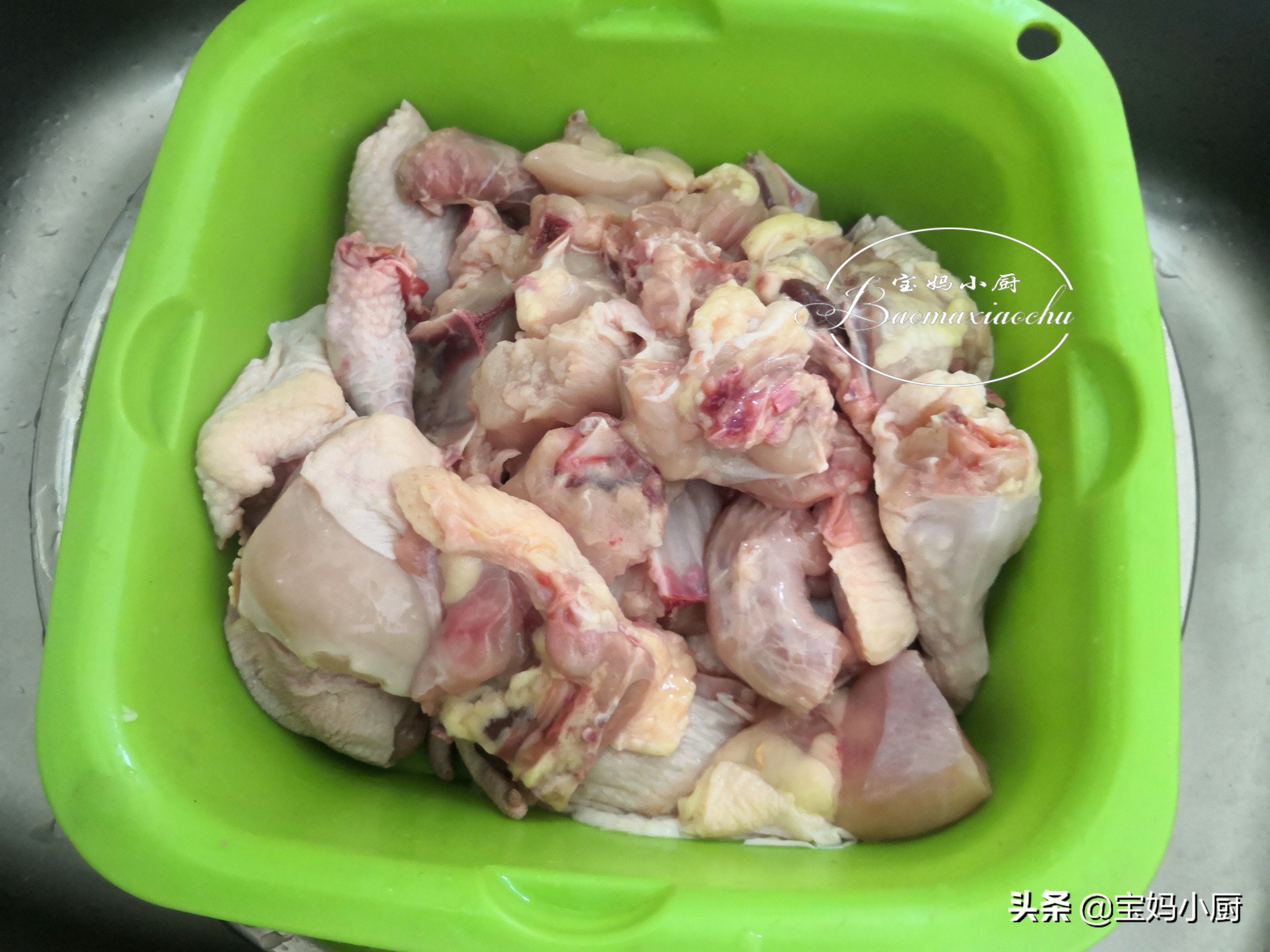 雞肉這做法，孩子最愛吃，菜香肉嫩香噴噴，好消化身體棒