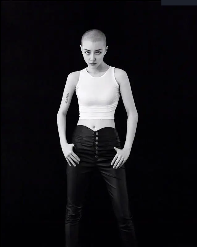 拍戏嫌弃井水脏，竟然灌了140桶矿泉水？演技之