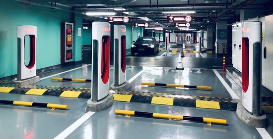 马斯克：特斯拉计划在今年晚些时候向其它电动汽车开放充电网络