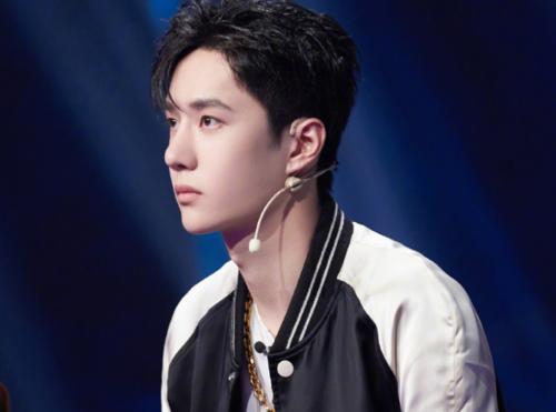 杨迪妈妈将沈腾认成王一博，场面爆笑，网友：阿姨太可爱了