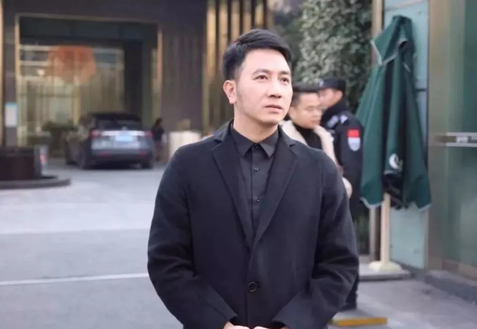 林生斌的朋友圈、微博文案全是代写？代运营身份被扒，借亡妻捞金