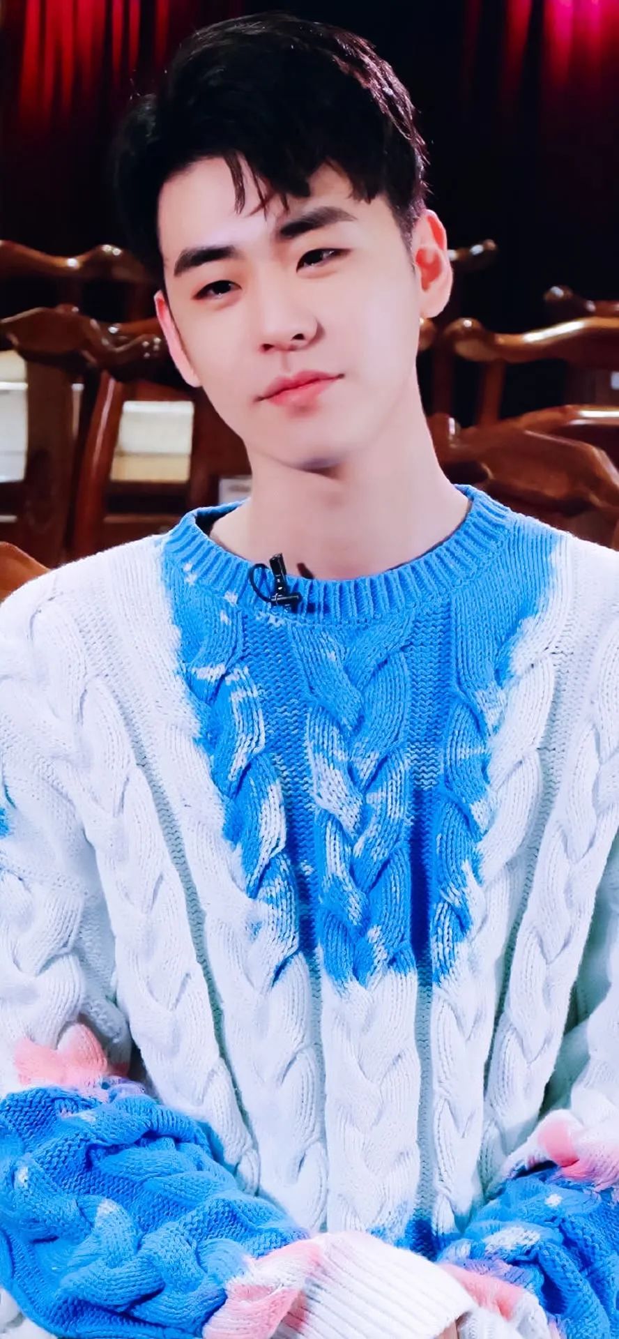 Wallpaper comes to Zhang Yunlei