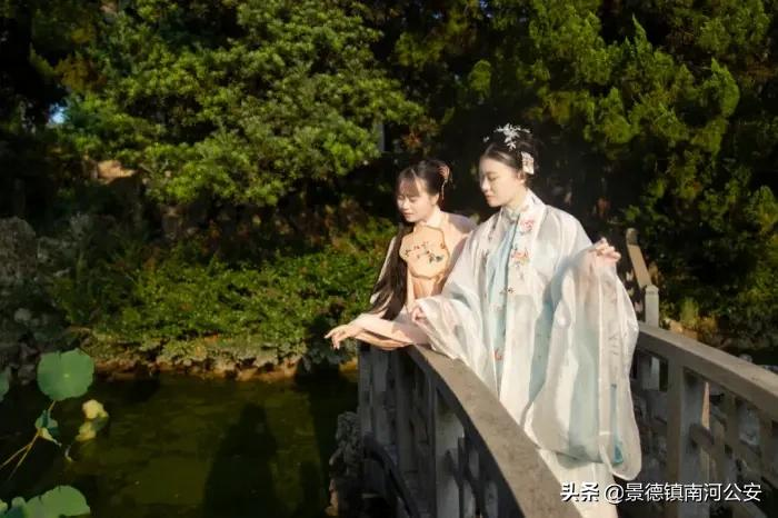 詩詞丨有一種情,不在生活中,卻在生命裡