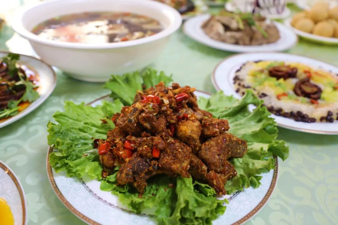 兵哥哥的“年夜饭”，看看哪个单位的伙食你最