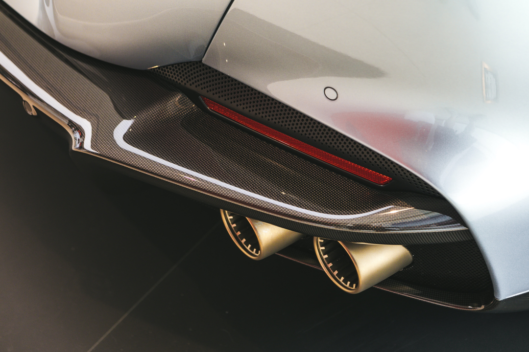 这款法拉利售价不到300万，你还会选择911和兰博基尼吗？