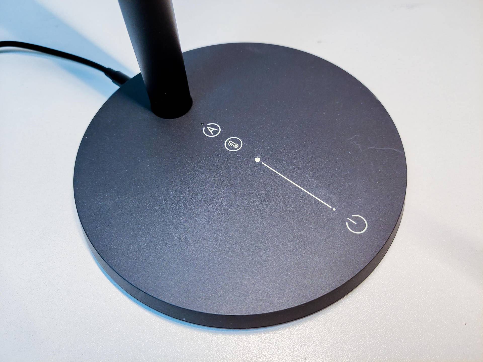 国A认证、无频闪无蓝光危害的几光智能台灯上手体验