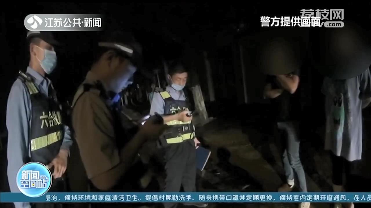 南京酒驾司机被抓现行 他从交警面前走过，一阵风吹来酒味