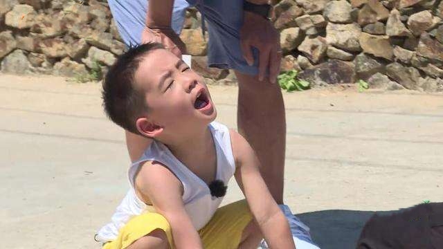 陈小春粗暴的教育方式却养出暖男儿子，表达爱有多重要？