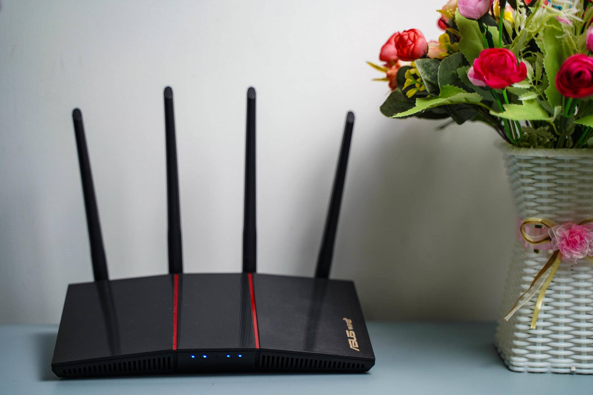 华硕AX56U热血版：全屋无死角，玩游戏还加速