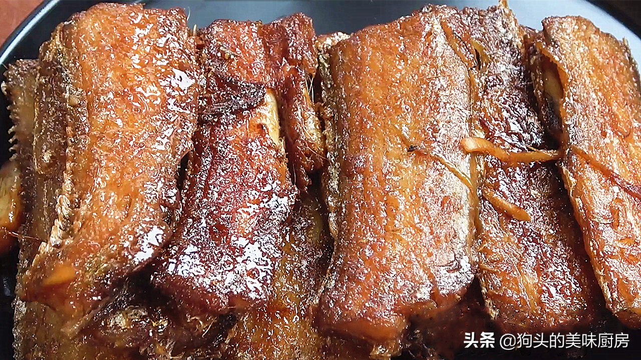 我家带鱼从不油炸，用这个做法又香又酥，不腥不腻，下饭必备