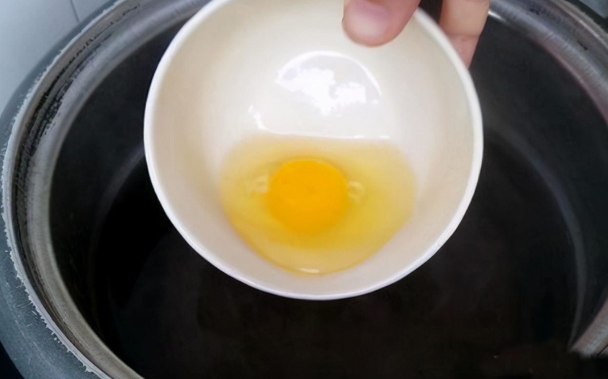 图片[5]-煮荷包蛋做法步骤图 掌握4要点圆润完整不散花不粘锅-起舞食谱网