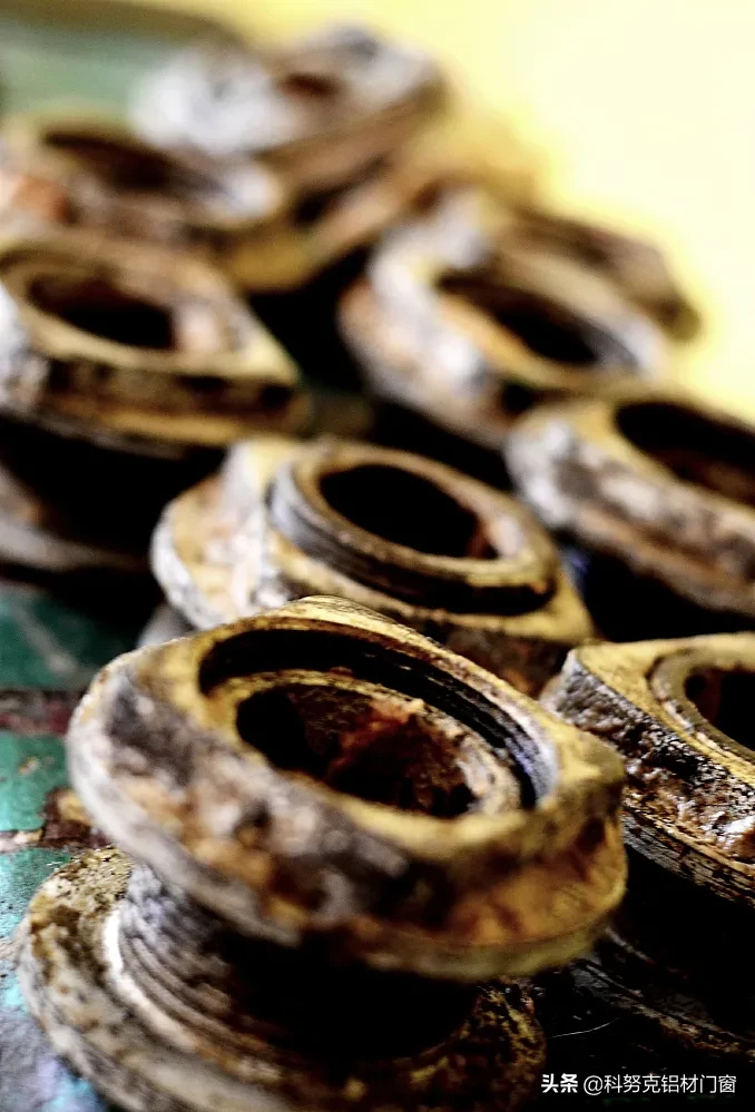 窗户也会老化？你有没有想过老化后的窗户有多危险？