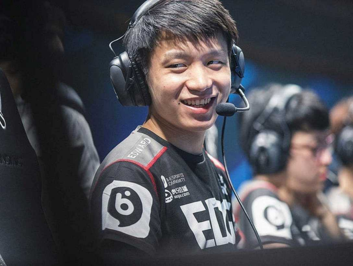 厂长发微博宣布退役？LOL圈齐挽留，Joker却说：我支持！