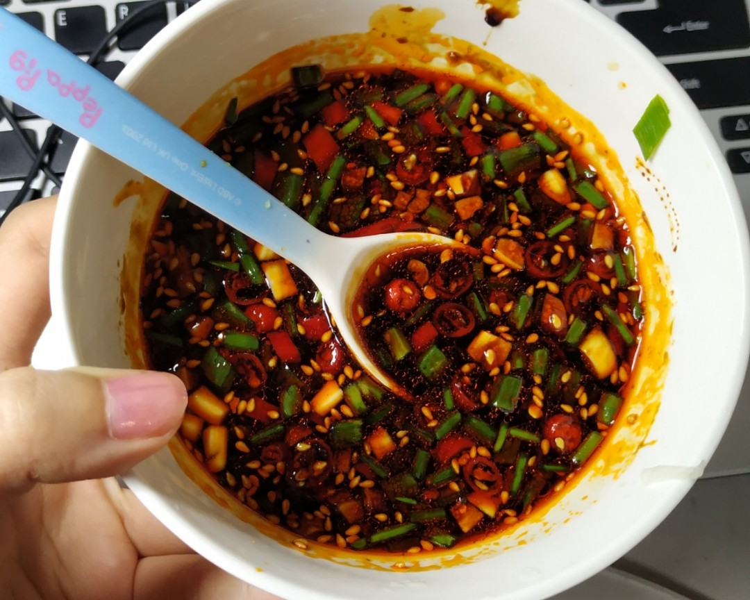 餃子醋汁怎麼調才好吃？ 教你5款秘製調法，鮮香美味，越吃越過癮