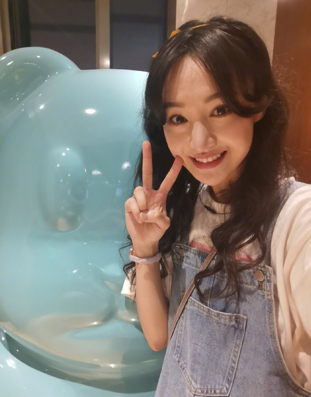 《广电时评》发文正式封杀郑爽，称不会为劣迹