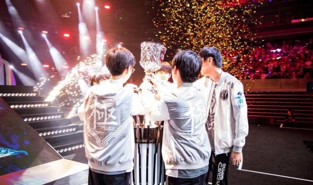 已经有7年赛事的LPL，还会有多少逐梦的少年？