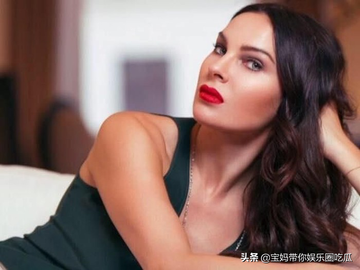 普京的两个美貌女儿被隐藏保护30年，爱情选择却