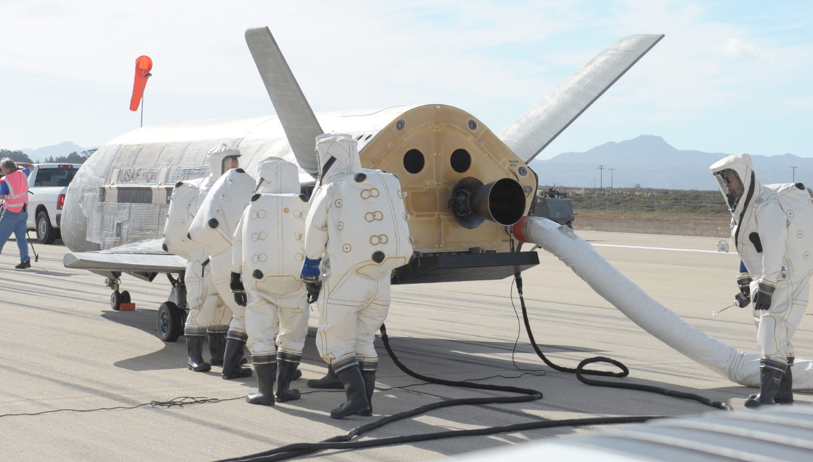 太空“幻影”：航天飞机中的小不点，美军X-37B是不是太空战机？