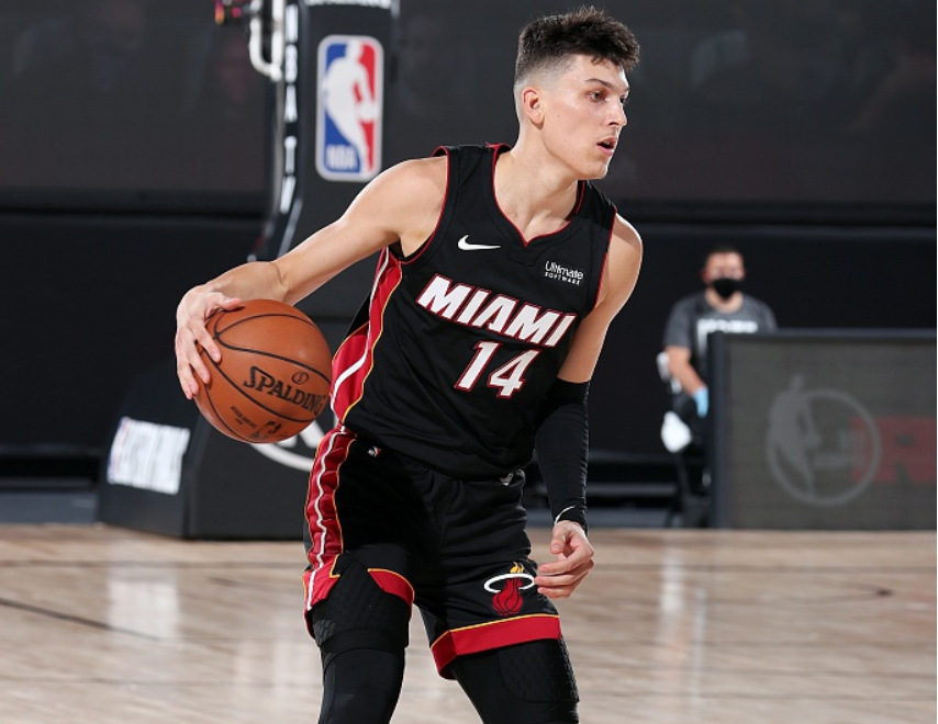 又帥又能打，「籃球場Hero」誕生！熱火小將一夜爆紅，新秀報告公佈！-黑特籃球-NBA新聞影音圖片分享社區