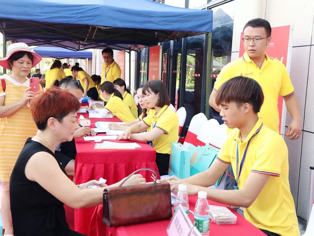 幸福如约 臻品呈现——广西威壮集团三块石·白鹭郡盛大交付