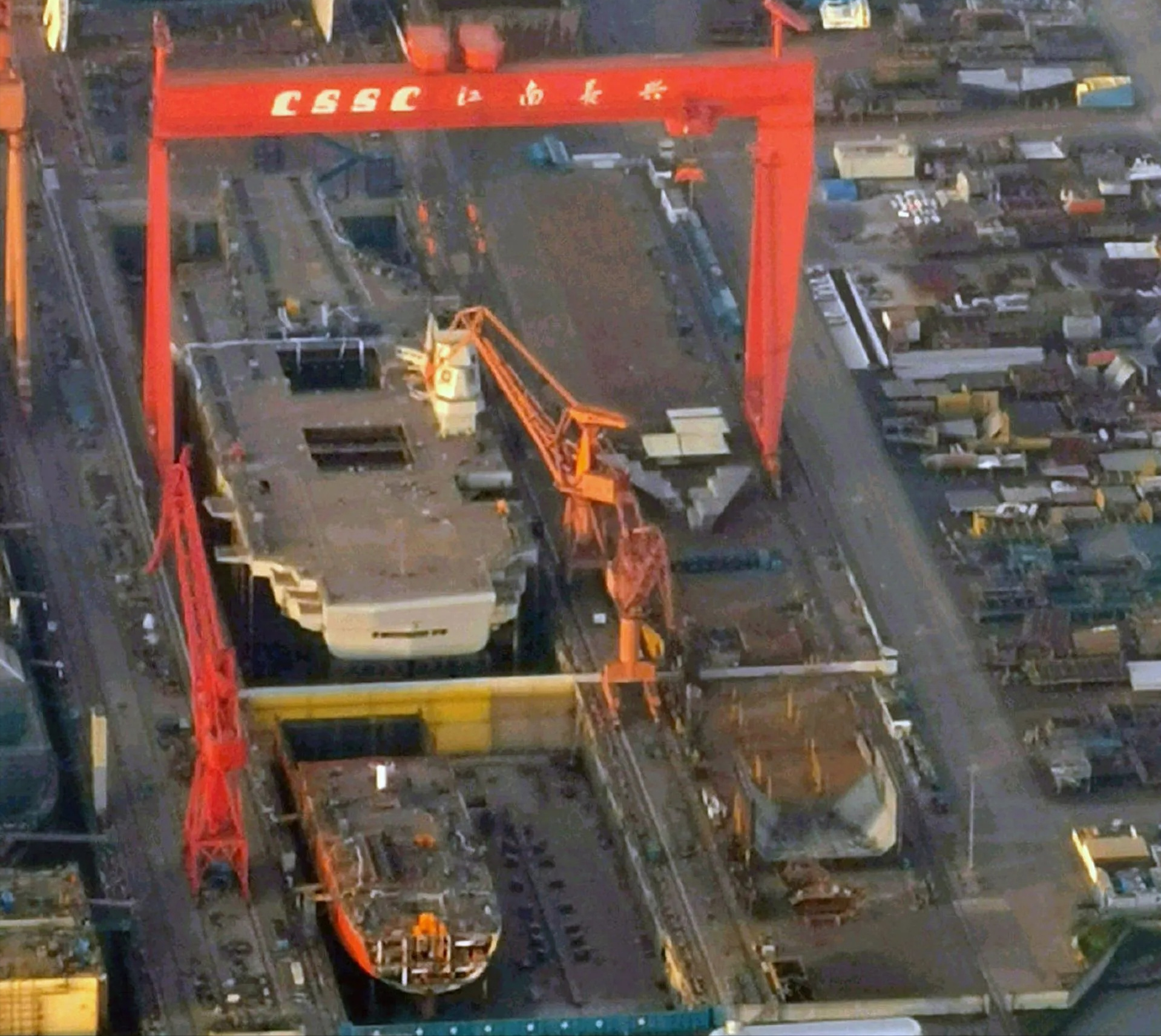 003�����й���ĸ���ش��Խ�����Ҫ���ӣ�С������ҲҪ���