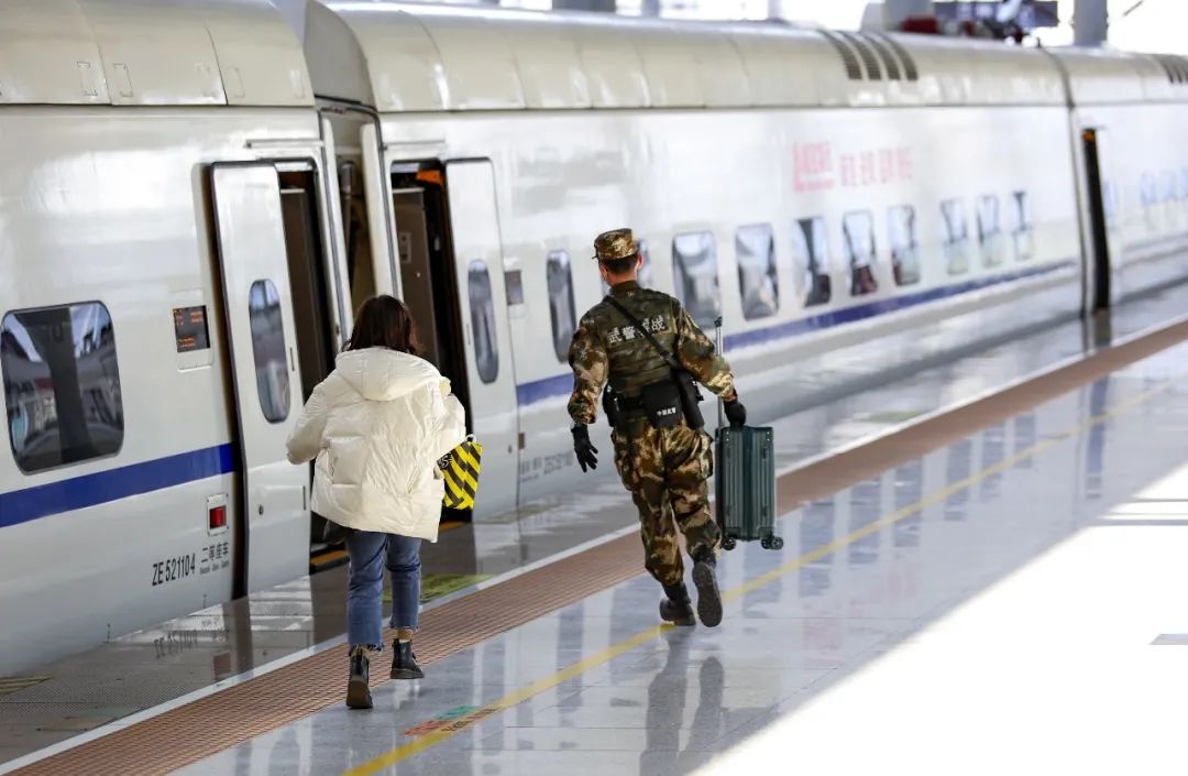 侯<a href=http://www.cngansu.cn/news/ target=_blank class=infotextkey></a>ܶӼٱڼִһΪΪվ