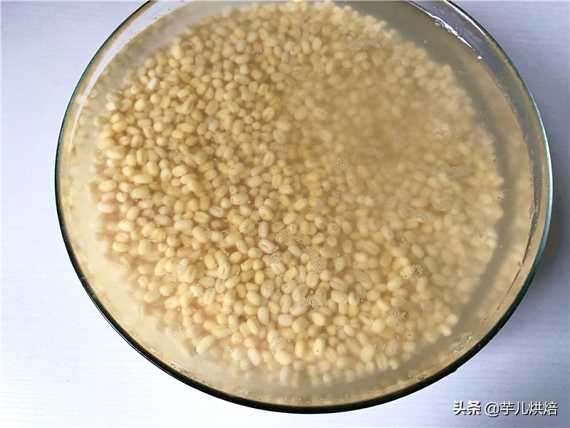 教你做綠豆糕，做法簡單無添加，香甜鬆軟不粘牙，比買的還好吃