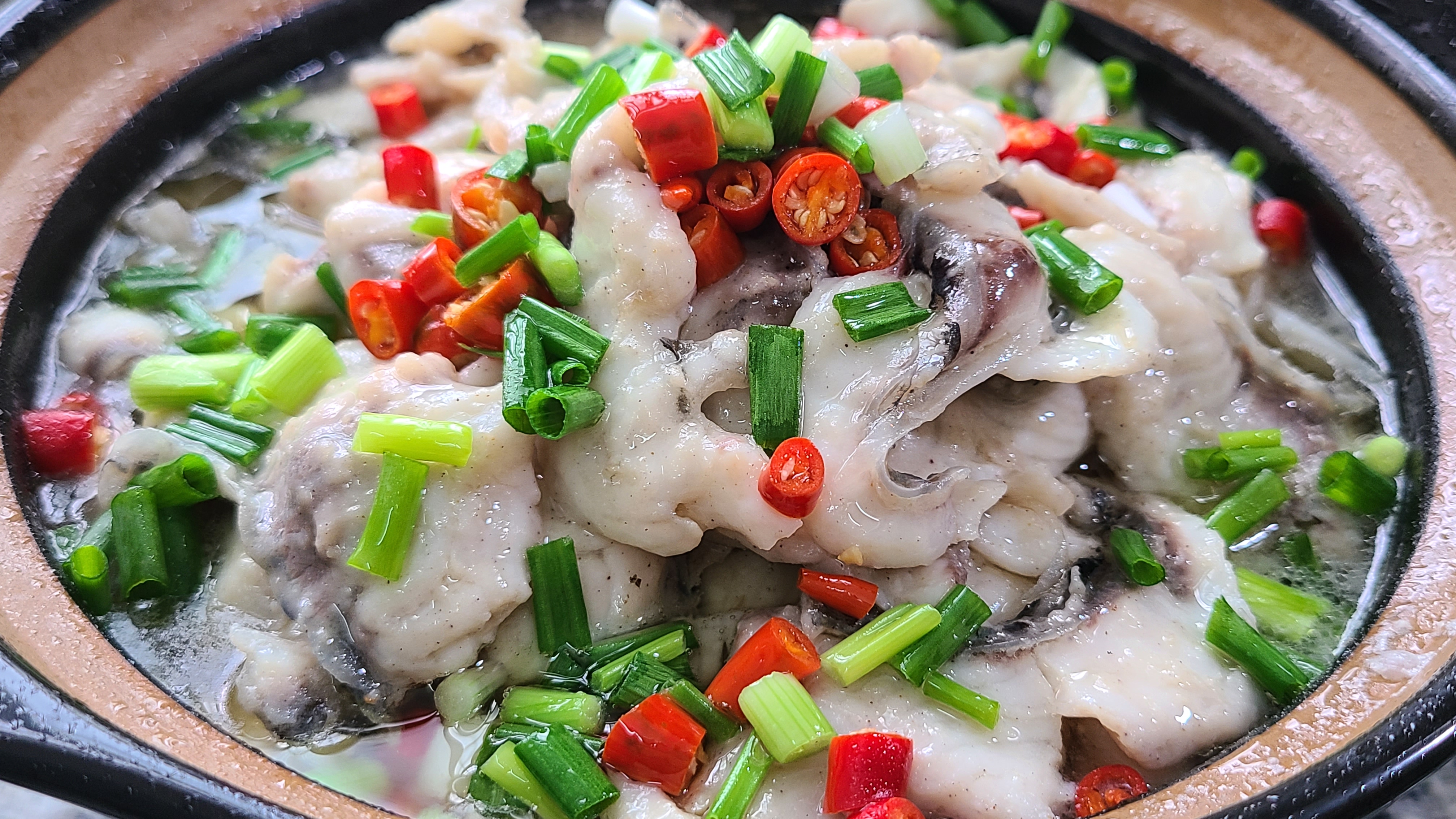 這一道蘿蔔燉魚太香了，味道鮮美做法簡單，好吃又便宜