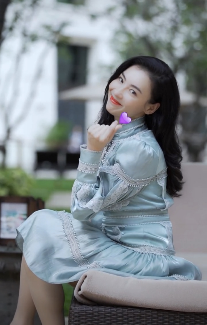 张柏芝最近身材是“反弹”了吗，侧面看似“圆