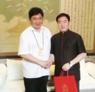 著名国画家王余根先生一行在北京进行文化艺术交流