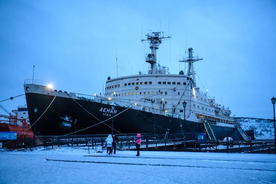 北極向北，邂逅一場絕美極光