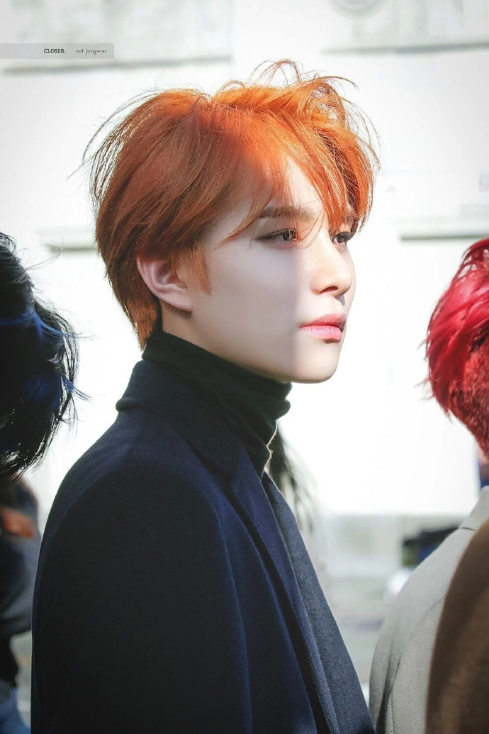 说到侧脸漂亮的男爱豆时最先想起的爱豆nct成员金廷佑