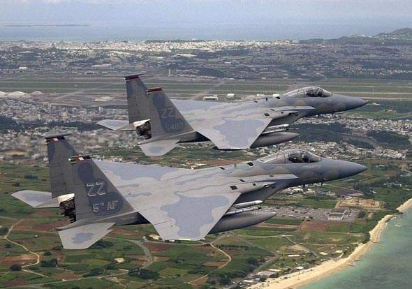 一架堪比三架歼-20？有史以来单价最贵，服役4