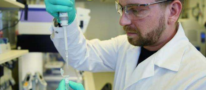 花大钱撒大网，特朗普迷于“灵药”？美国防长