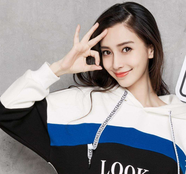 观众因热巴8个月没戏拍着急，她时隔一年再演女