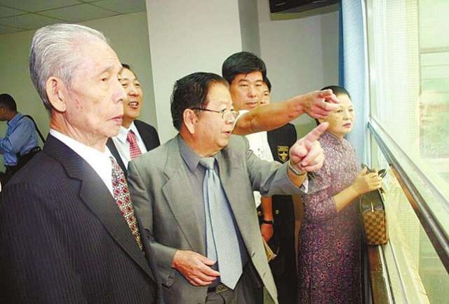 王永庆：从米店起家做到台湾首富，留下400亿巨