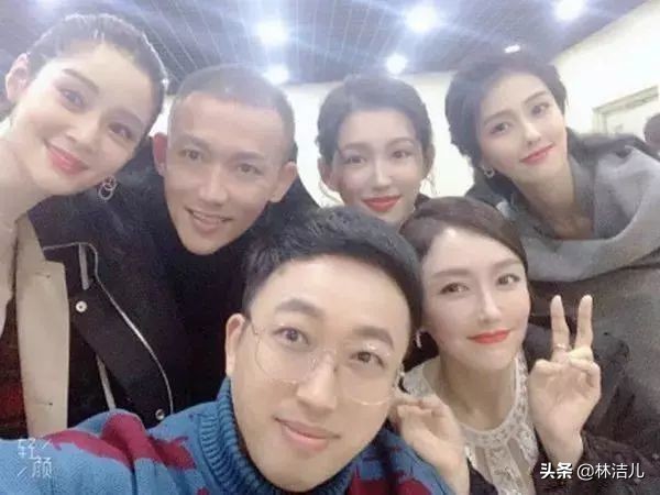 女明星合照这么有心机？刘诗诗、李小冉的抢镜