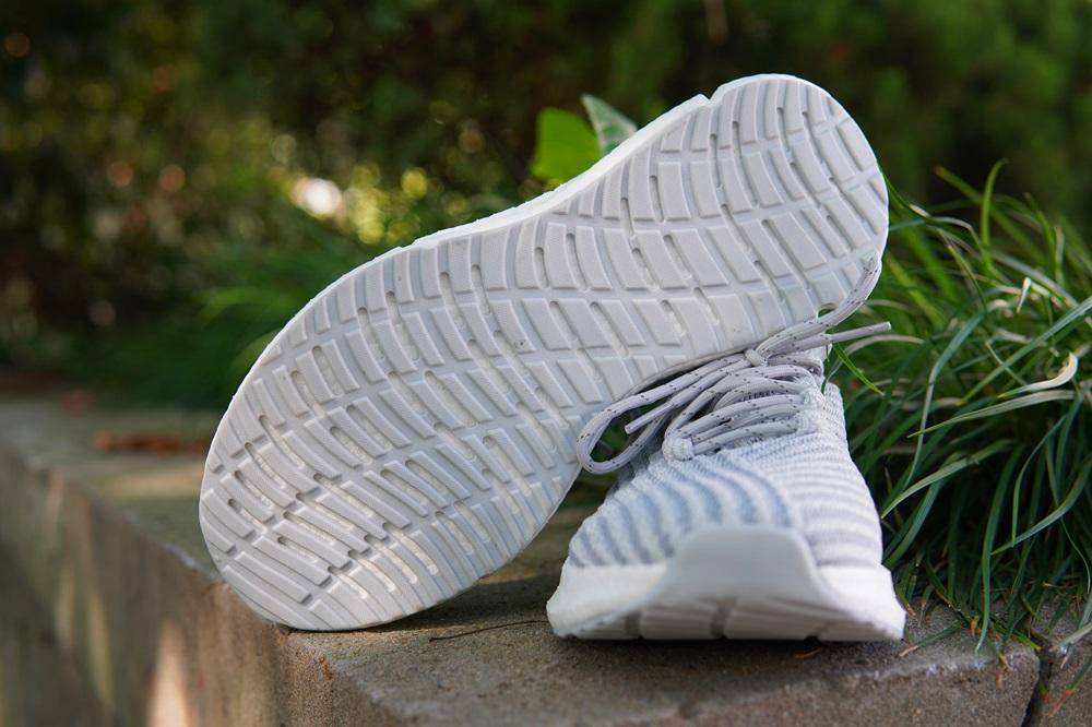 99买了双连鞋盒都没有的轻跑鞋，简单唠唠体验