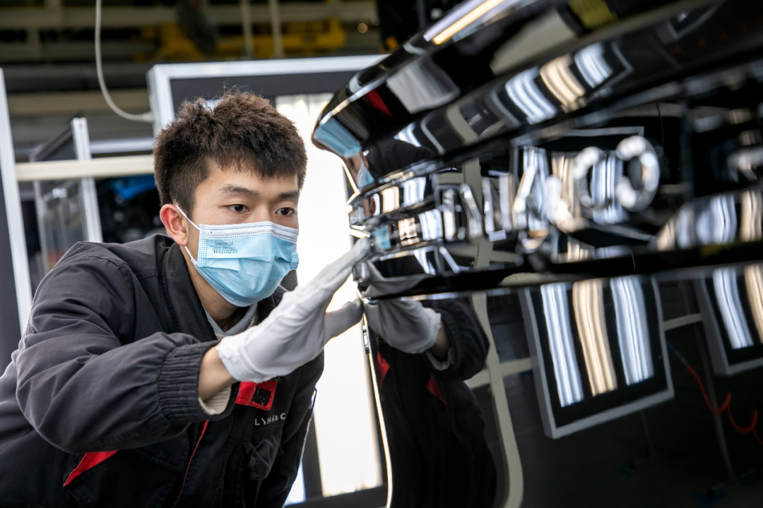 沃尔沃同款动力、车内无异味，领克05为何这么强？