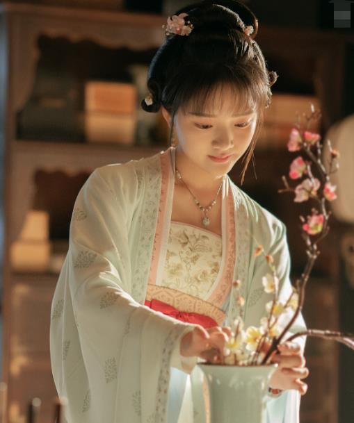 她因饰演“易遥”抑郁了2个月，今出演古装剧，