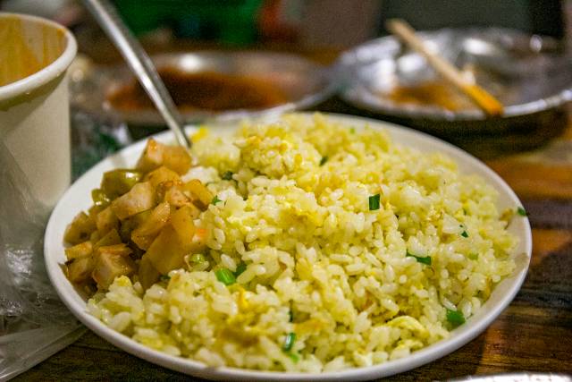 成都祥和里这条600米的美食巷子，要带5个胃才敢去吃
